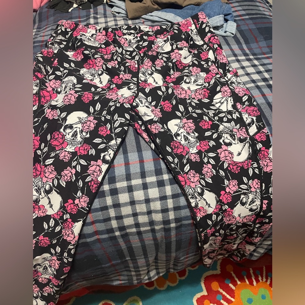 Torrid Floral Skull Print Leggings